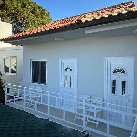 Hotel Harilla *