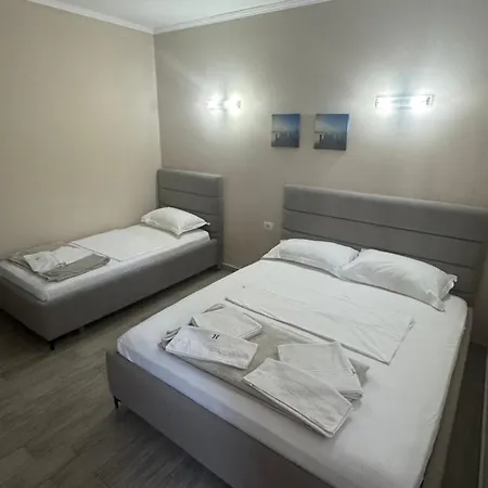 Hotel Harilla *